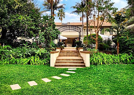 10 2nd Avenue Houghton Estate by Dream Resorts