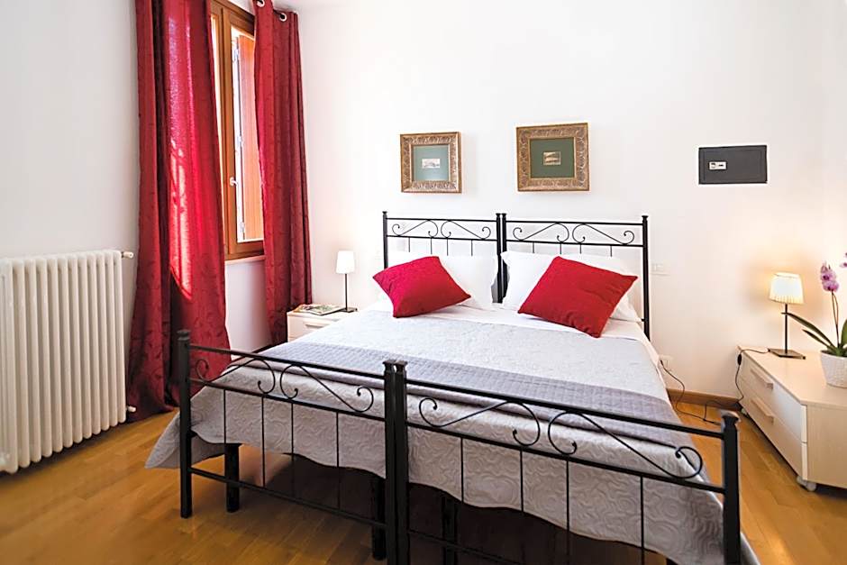Verona Class ApartHotel "Residenze del Cuore"