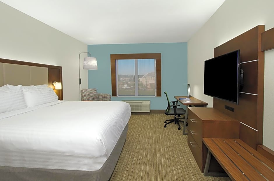 Holiday Inn Express & Suites COLUMBUS NORTH