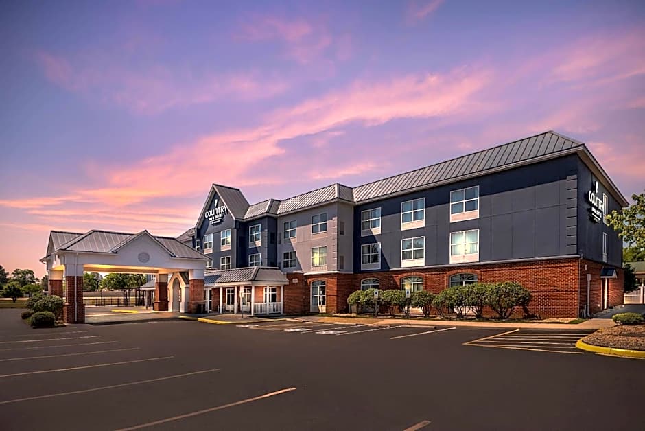Country Inn & Suites by Radisson, Petersburg, VA