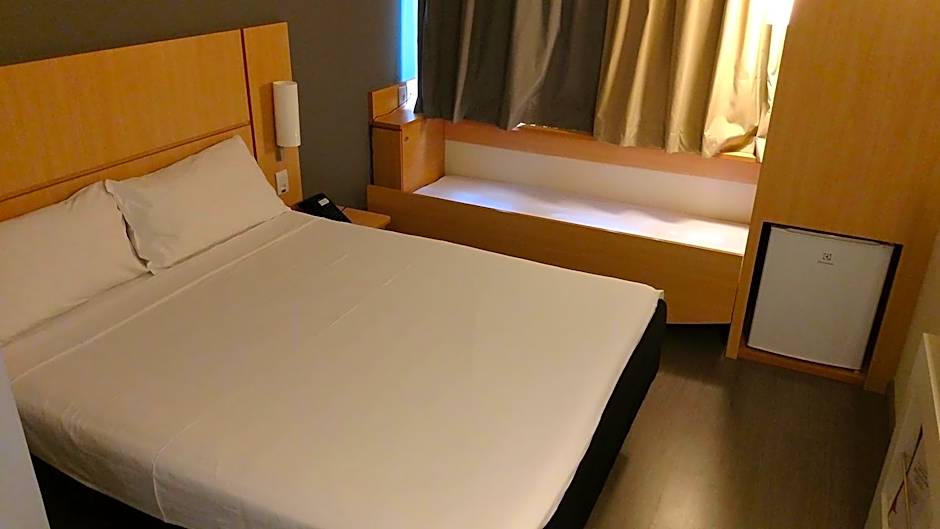 ibis Catalao