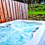 Kaoglen Apollo-Hot tub-Cairngorms-Pet friendly