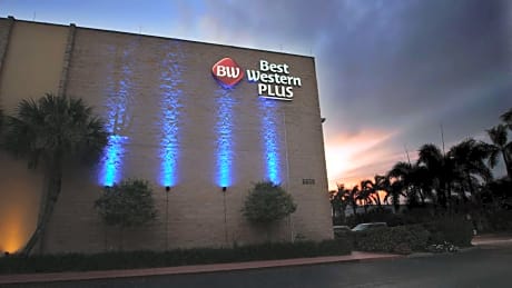 Best Western Plus Siesta Key Gateway