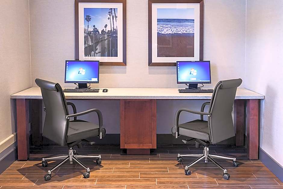 Holiday Inn Express & Suites Carpinteria By IHG