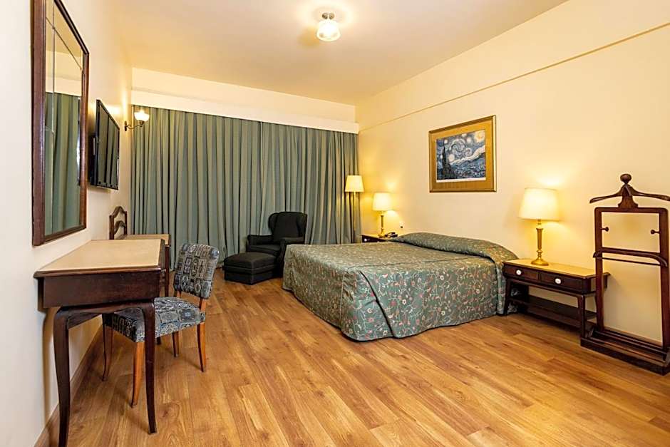 Dayrell Hotel e Centro De Convenções