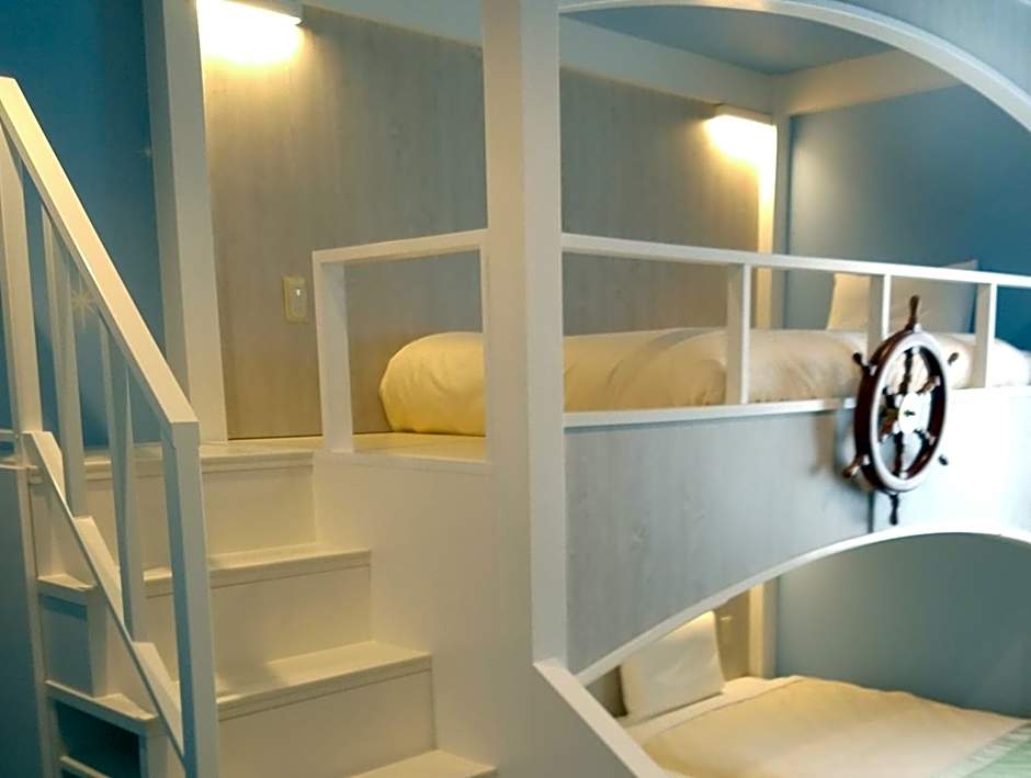 Four Stories Hotel Maihama Tokyo Bay