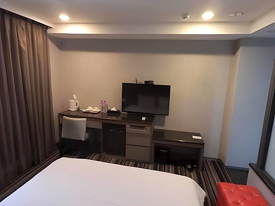 Zaw Jung Business Hotel