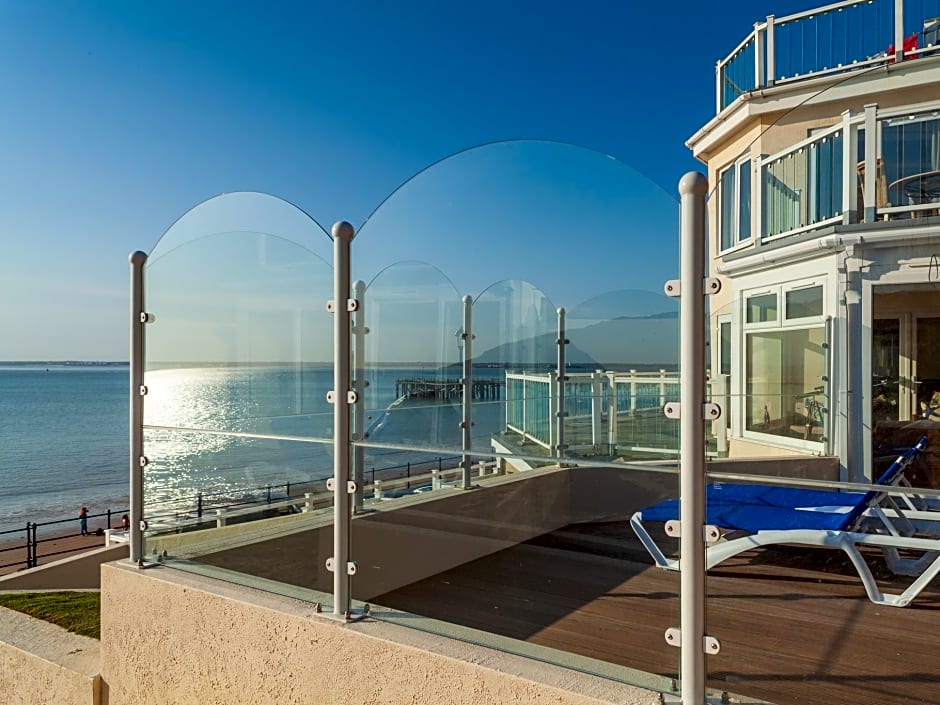 Beachside Apartment On The Beach