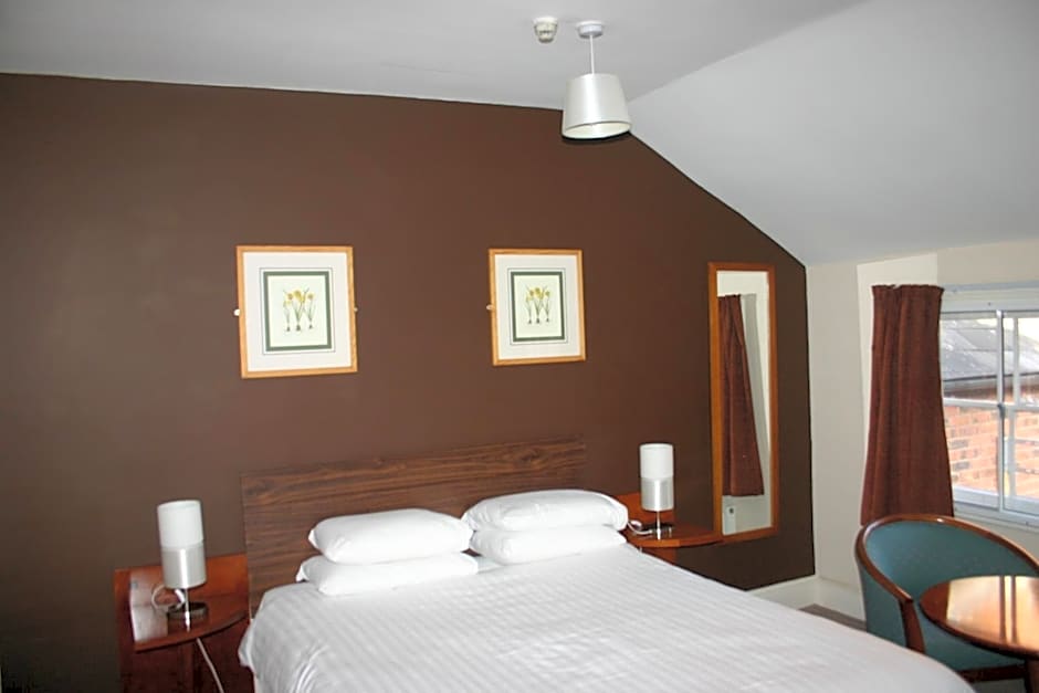 Photo 1 of 8 of Single Room