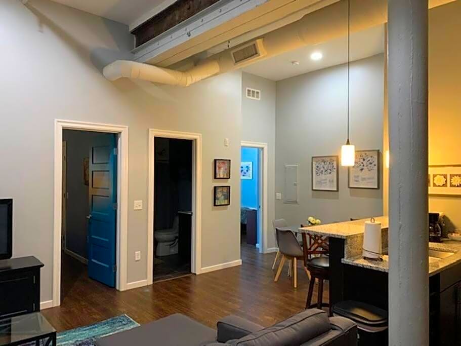 #2BR-1BA Loft Downtown KC in Historic Building