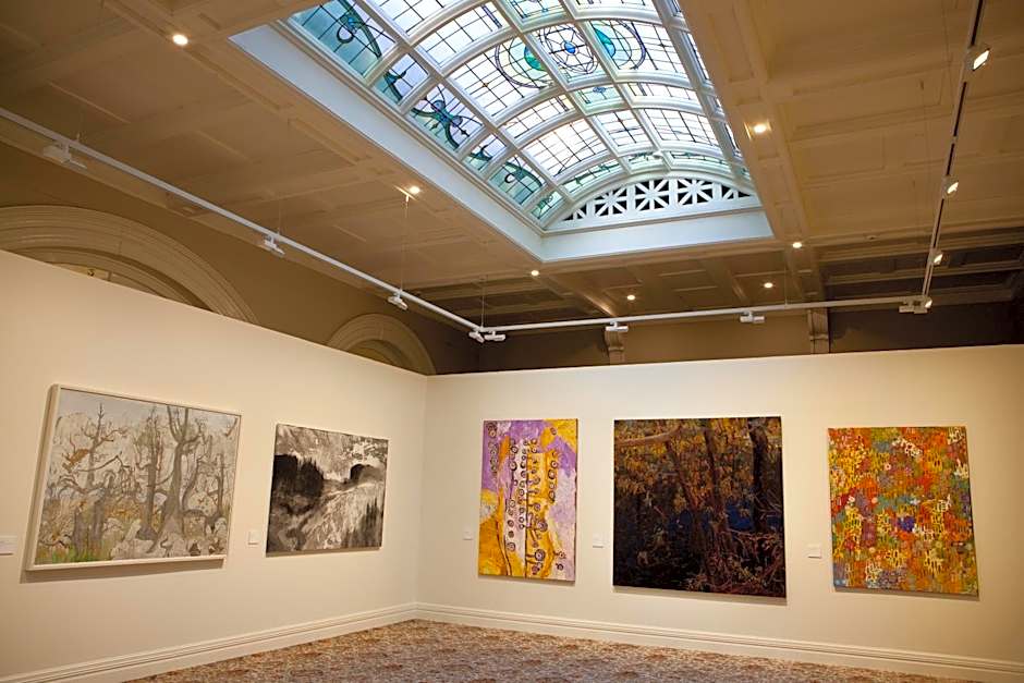 Hadley's Orient Hotel