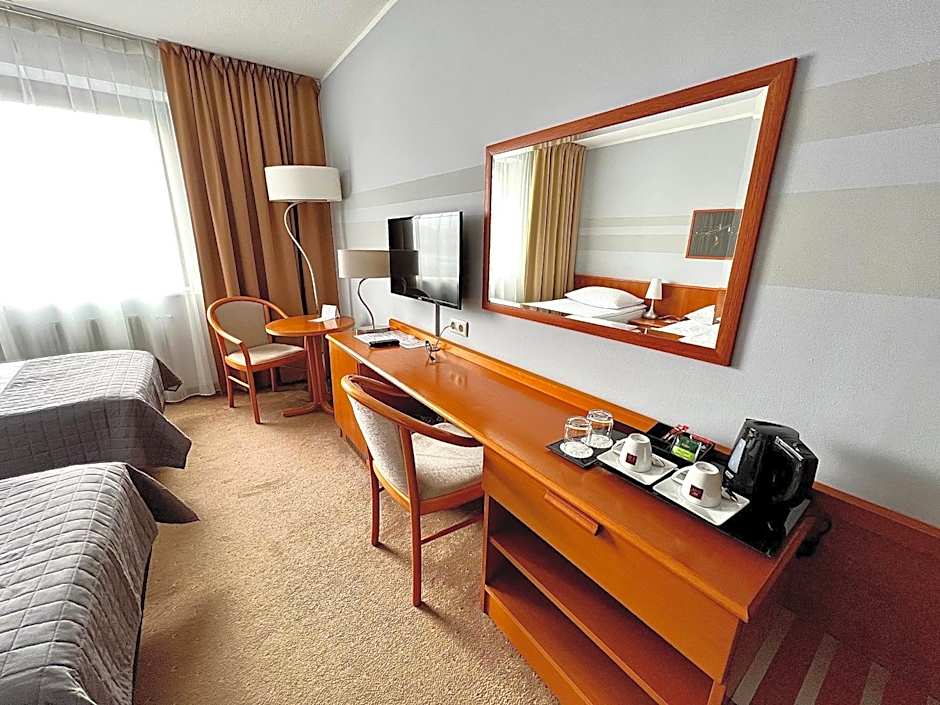 City Hotel