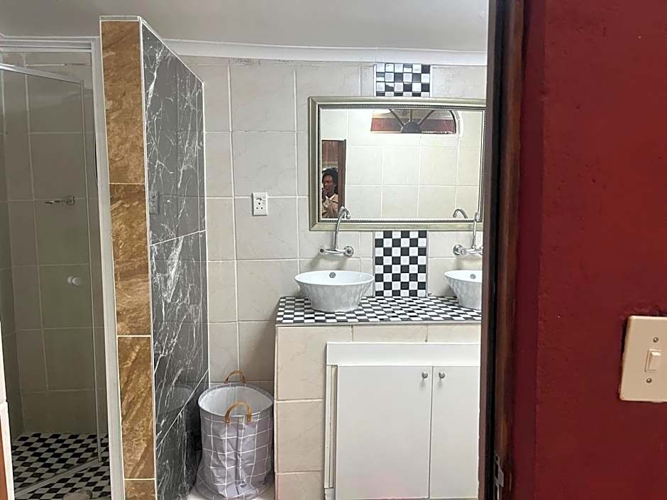 Muco Guest House