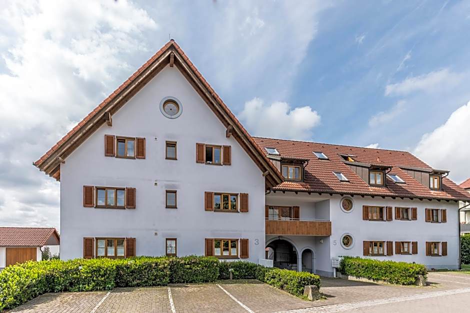 RH-Appartements 15 Minuten von Basel im Dorf Rührberg
