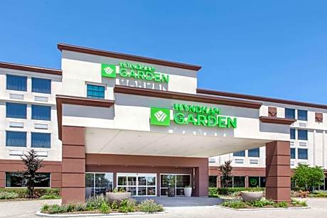 Wyndham Garden Elk Grove Village / O'Hare