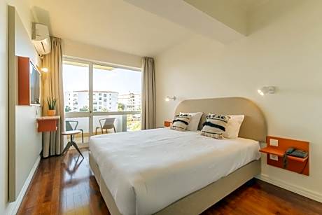 Double or Twin Room with Balcony
