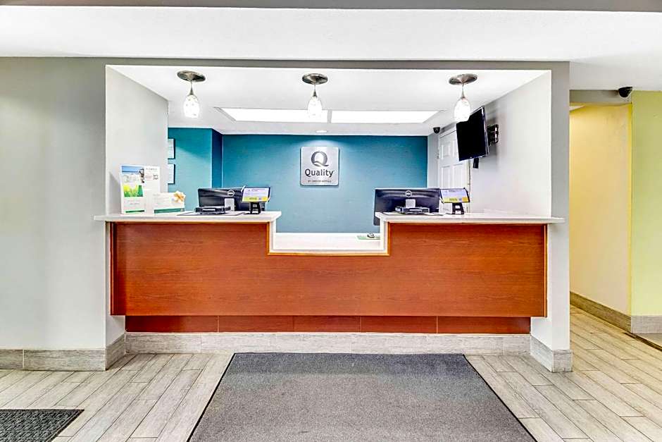 Quality Inn - White House