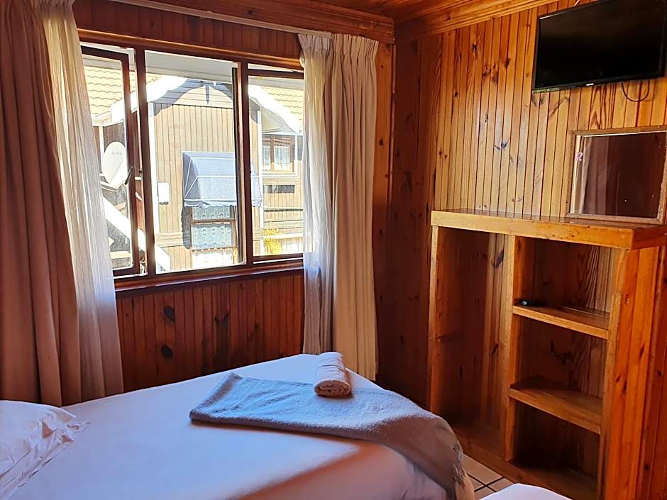 Lakeside Accommodation