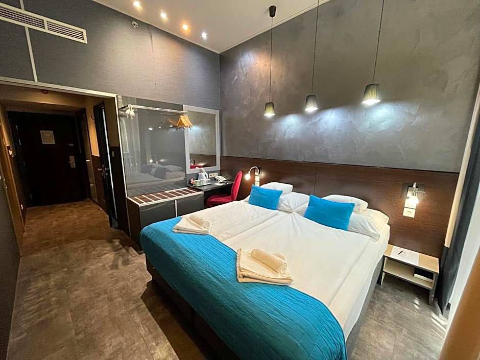 Carat Boutique Hotel