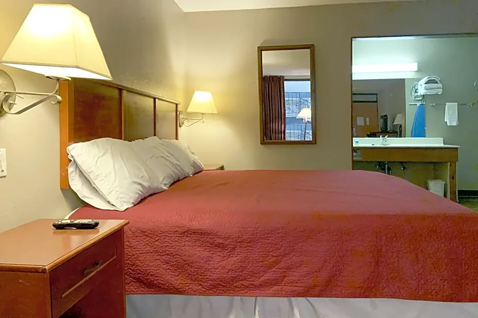 Paris Inn and Suites
