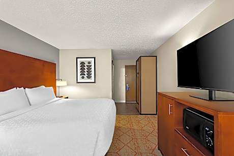 Queen Room - Mobility Access