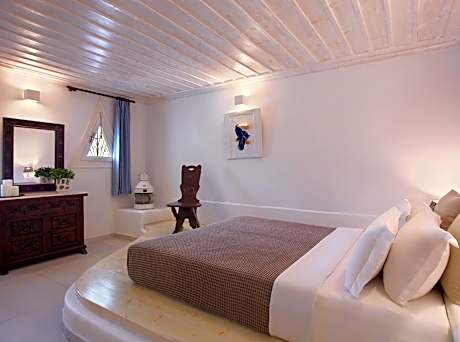 Pleasant Two Bedroom Villa Sea View