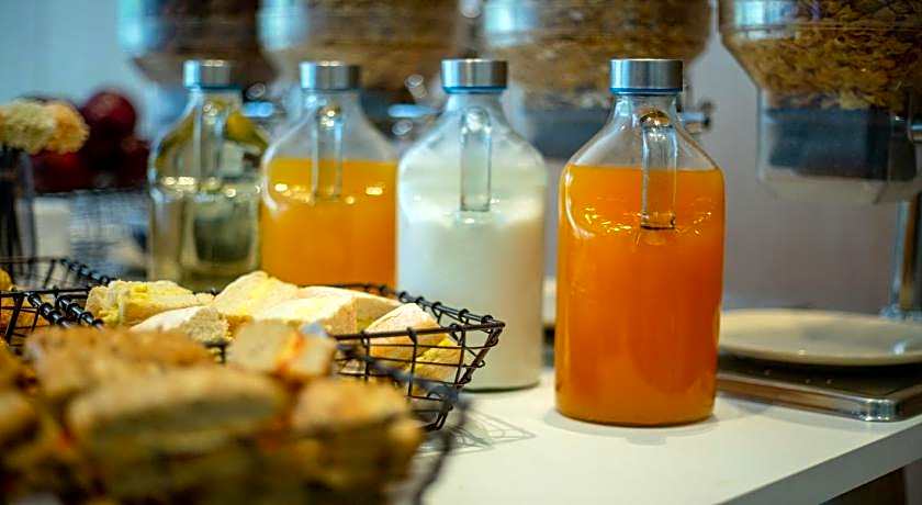 Holiday Inn Express Hyderabad Banjara Hills By IHG