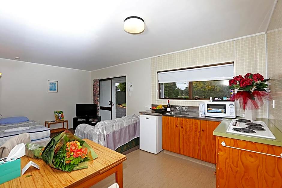Waiuku Lodge Motel