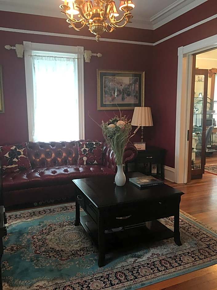 Peace and Plenty Inn