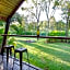 Airlie Beach Eco Cabins - Adults Only