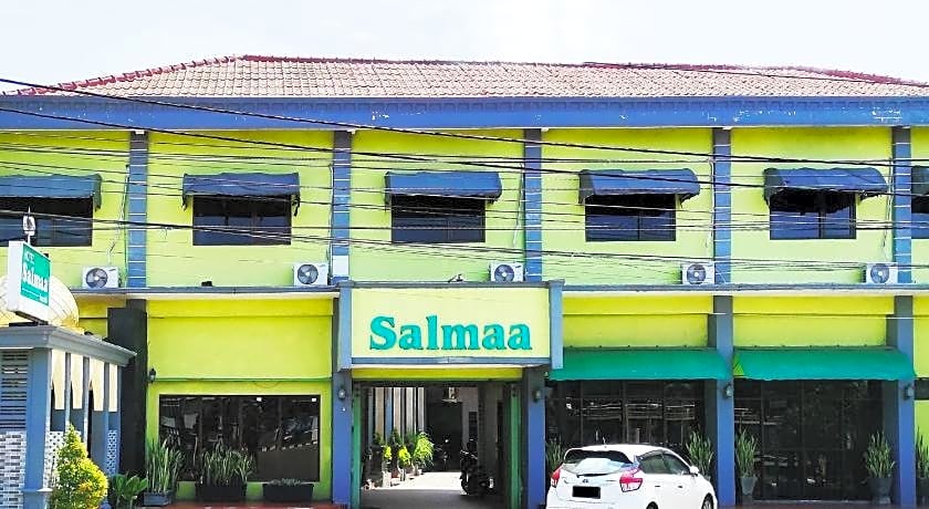 Hotel Salma Syariah Mitra RedDoorz near Terminal Baru Kediri