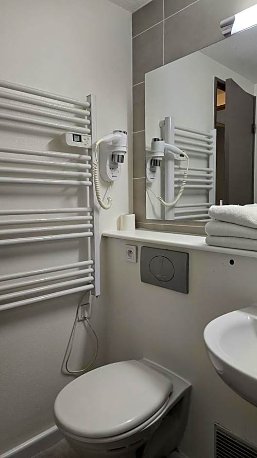 Kyriad Fontenay - Tresigny