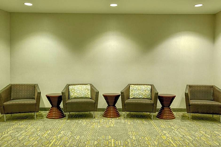 SpringHill Suites by Marriott Lawrence Downtown