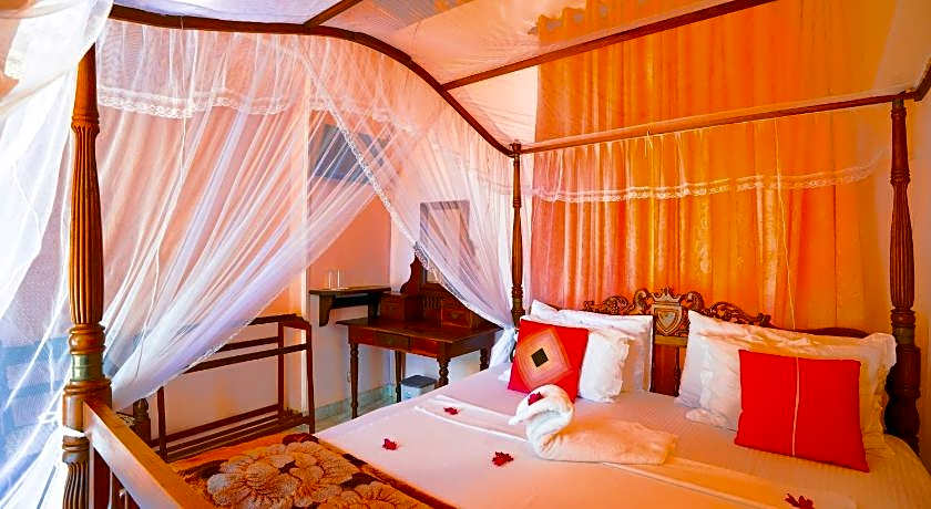 Frangipani Motel