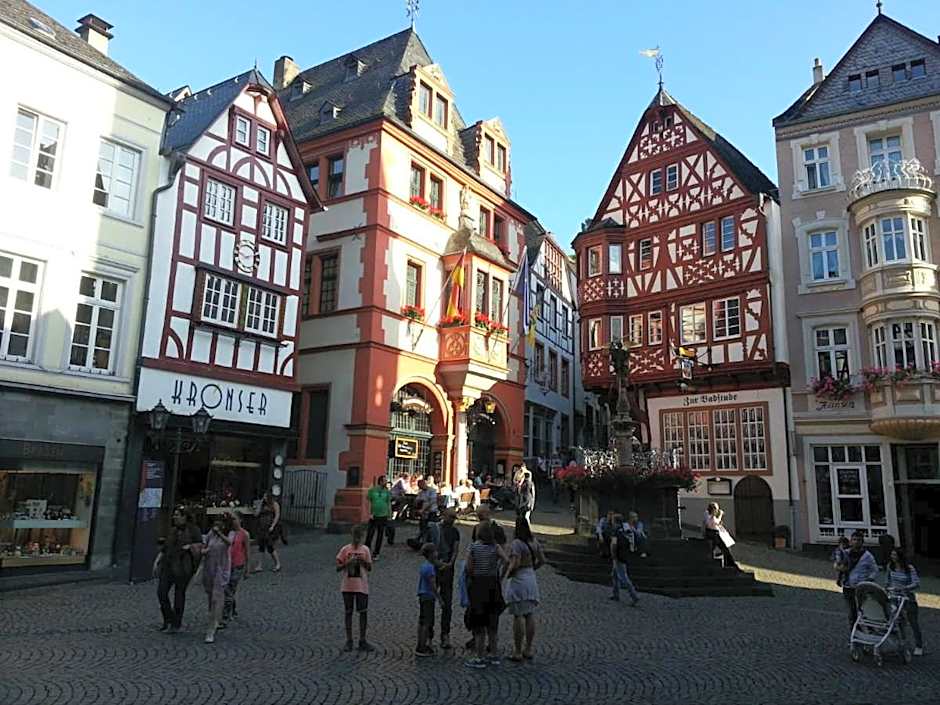 Weinhaus Hotel zum Josefshof