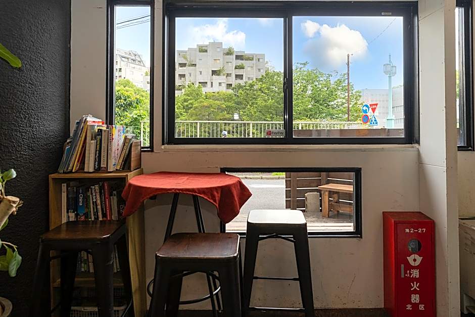 Tokyo Guest House Ouji Music Lounge