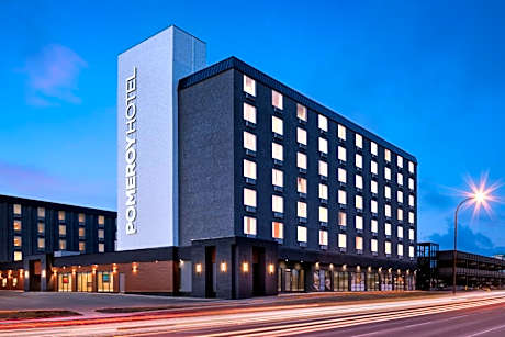 Pomeroy Hotel & Conference Centre