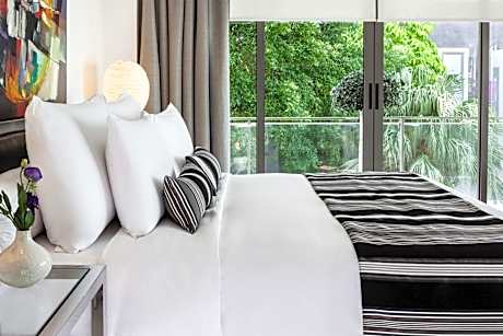 Grand Deluxe Two-Bedroom Suite