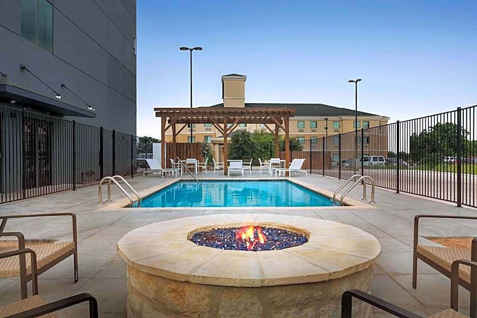Country Inn & Suites by Radisson, New Braunfels, TX