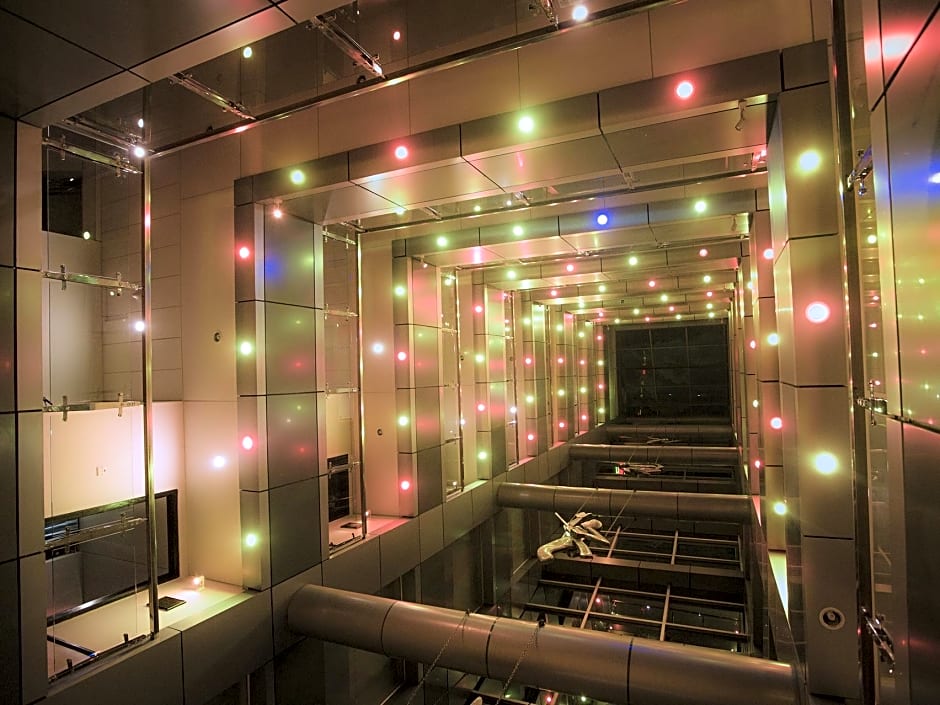 Hotel 71