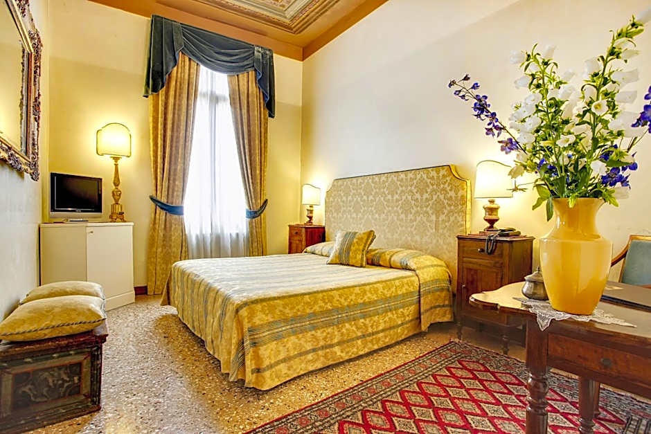 Photo 1 of 16 of Double Room