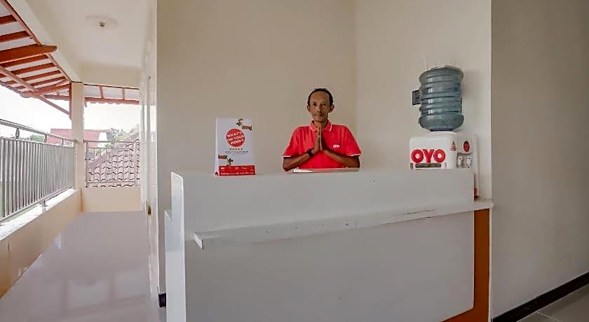 OYO 90210 Kenari House Syariah