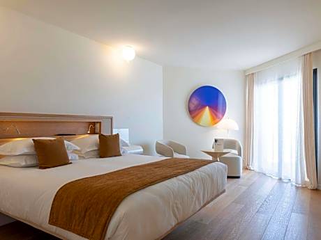 Superior King Room with Pool and Sea View
