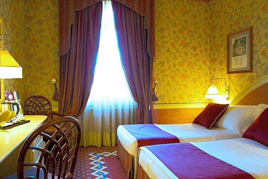 Hotel Milano Regency