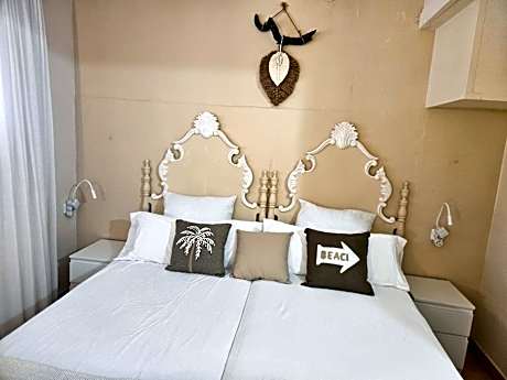 Standard Twin Room with Garden View