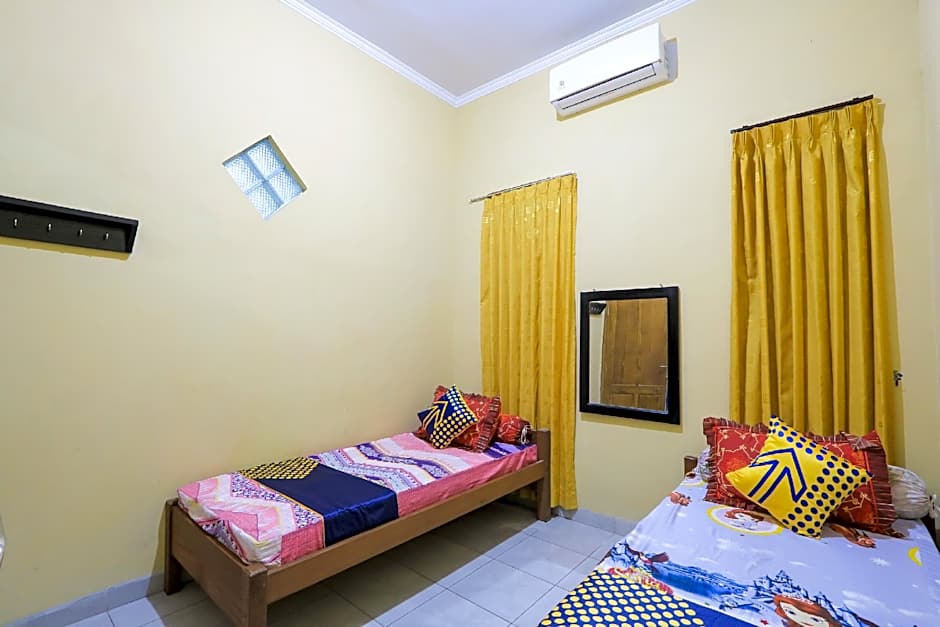 OYO 2440 Wallet Family Residence Syariah