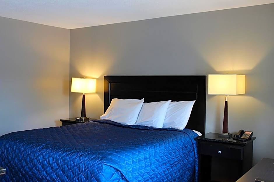 Super 7 Motel London