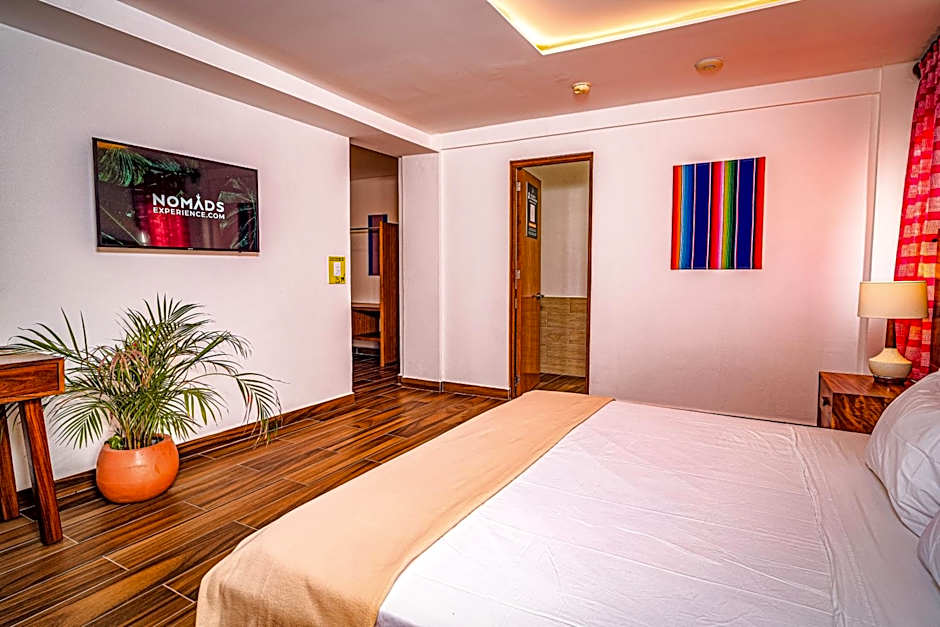 Nomads Party Hotel & Hostel