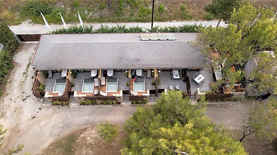 Sylvia Camping & Luxury Suites, Panel Hospitality Homes & Villas