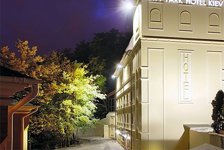 City Park Apart Hotel by CHM